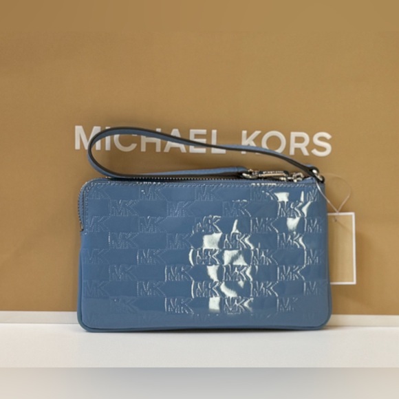 Michael Kors Jet Set Travel Large Wristlet MK Embossed Patent Frence Blue/Silver - Picture 2 of 12